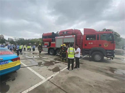 察哈尔右翼后旗横山道路救援